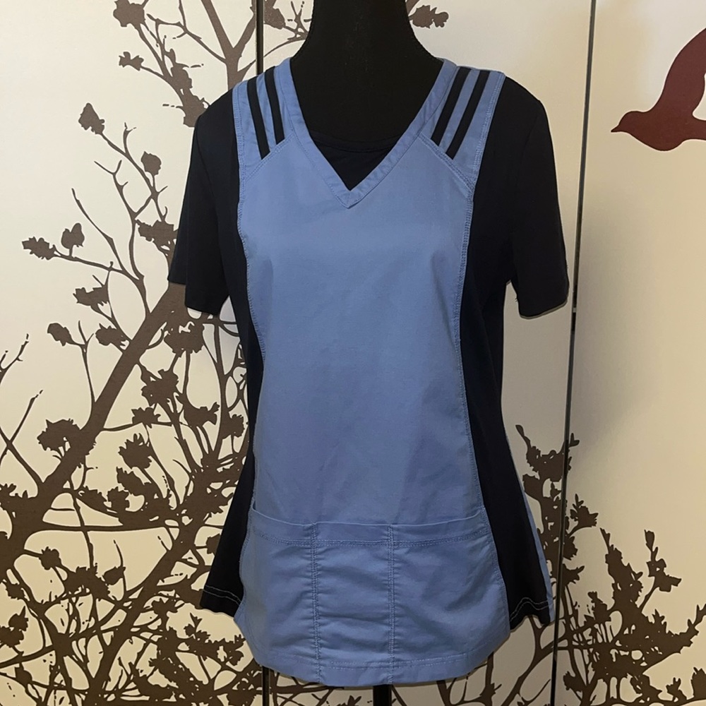 Health Pro Stretch Extensible Size S Stretch Extensible Light & Navy Blue Top$20